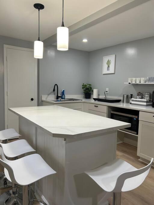 Comfy Lower Lvl Apt With Jetted Tub Near Uptown And Unc Charlotte Dış mekan fotoğraf