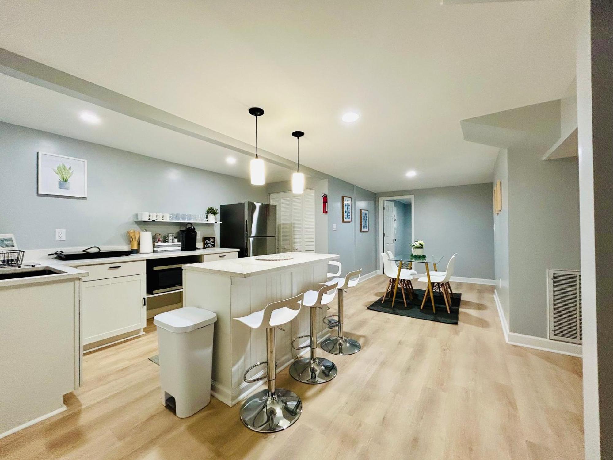 Comfy Lower Lvl Apt With Jetted Tub Near Uptown And Unc Charlotte Dış mekan fotoğraf