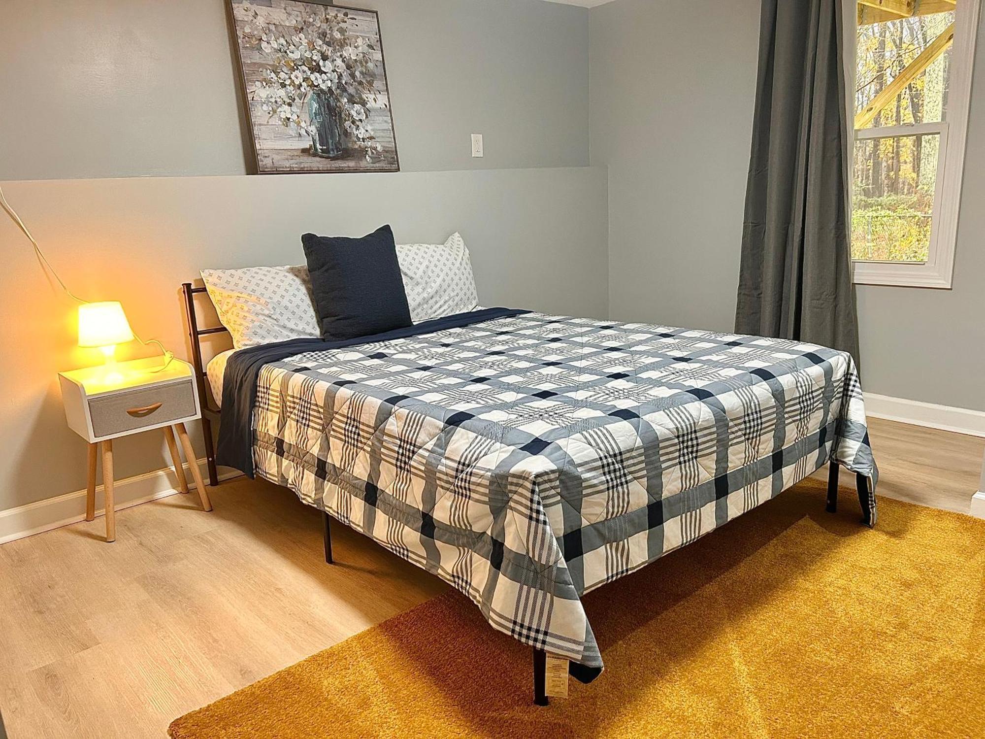 Comfy Lower Lvl Apt With Jetted Tub Near Uptown And Unc Charlotte Dış mekan fotoğraf